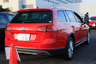 Golf Alltrack TSI 4MOTION
Upgrade Package後方